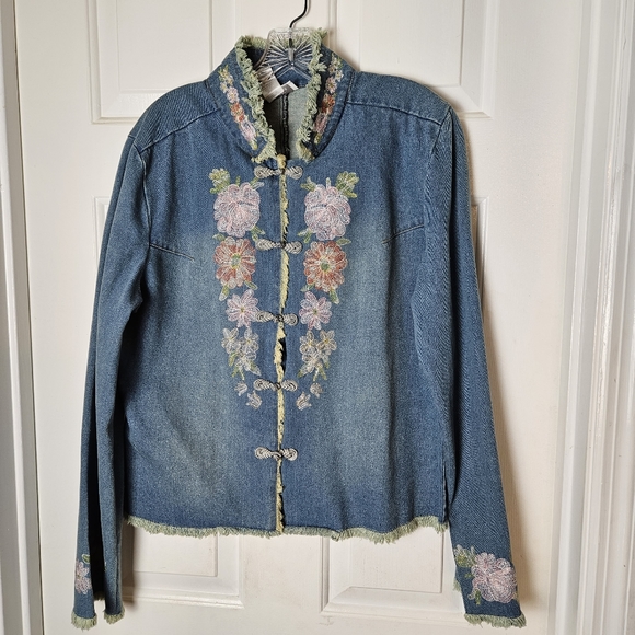 Soft Surroundings Jackets & Blazers - Soft Surroundings Women Denim Jacket Floral Applique Frayed Accent Size Large